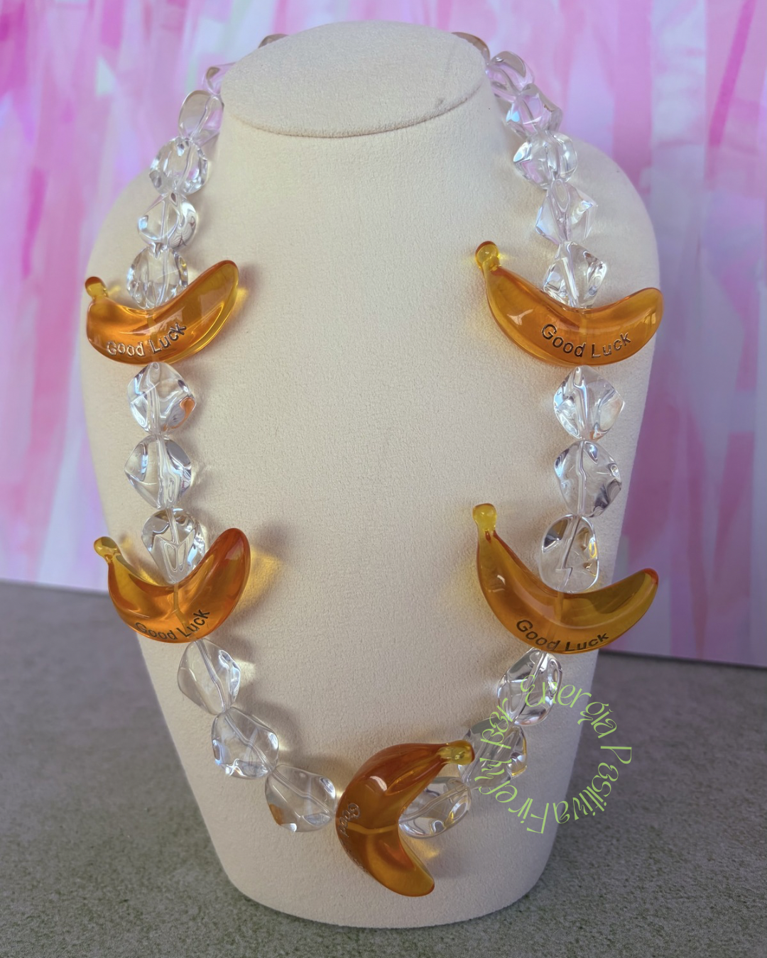 Collar Bananas